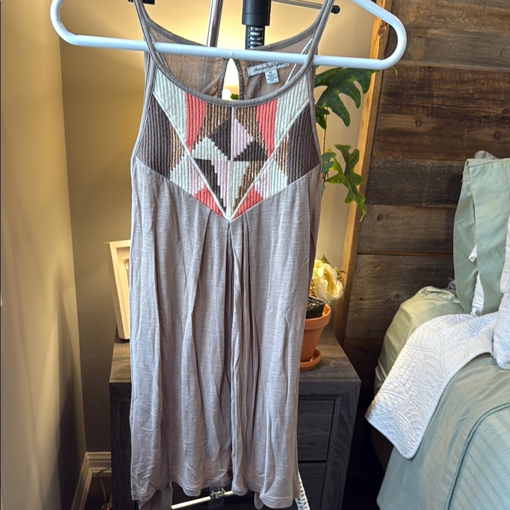 American Eagle Outfitters Asymmetrical Gray Pink Tank Top